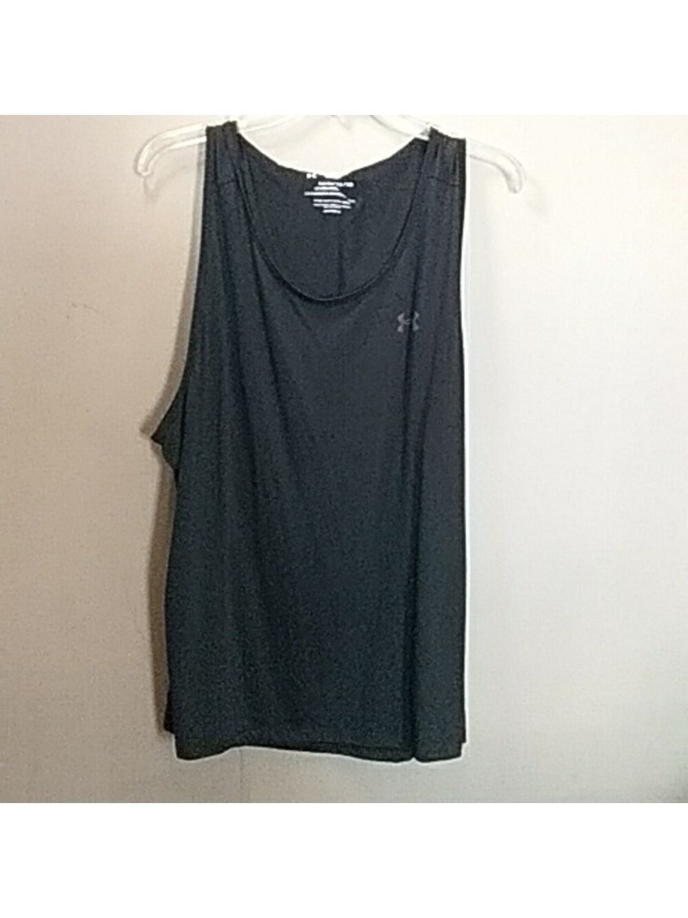 Men's under armor tank top size xl